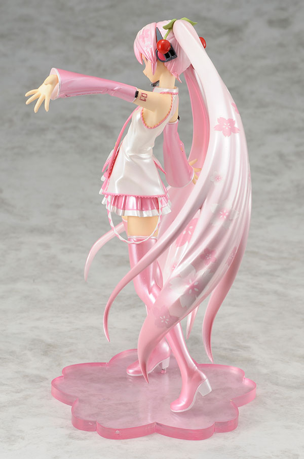 hatsune miku spring figure